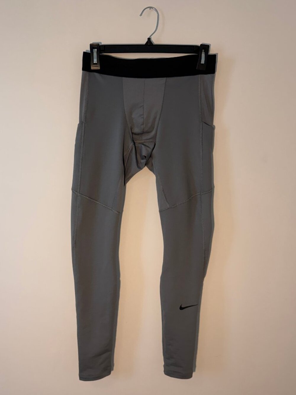 Nike Dri-Fit running tights legging with pockets gray Medium Like new